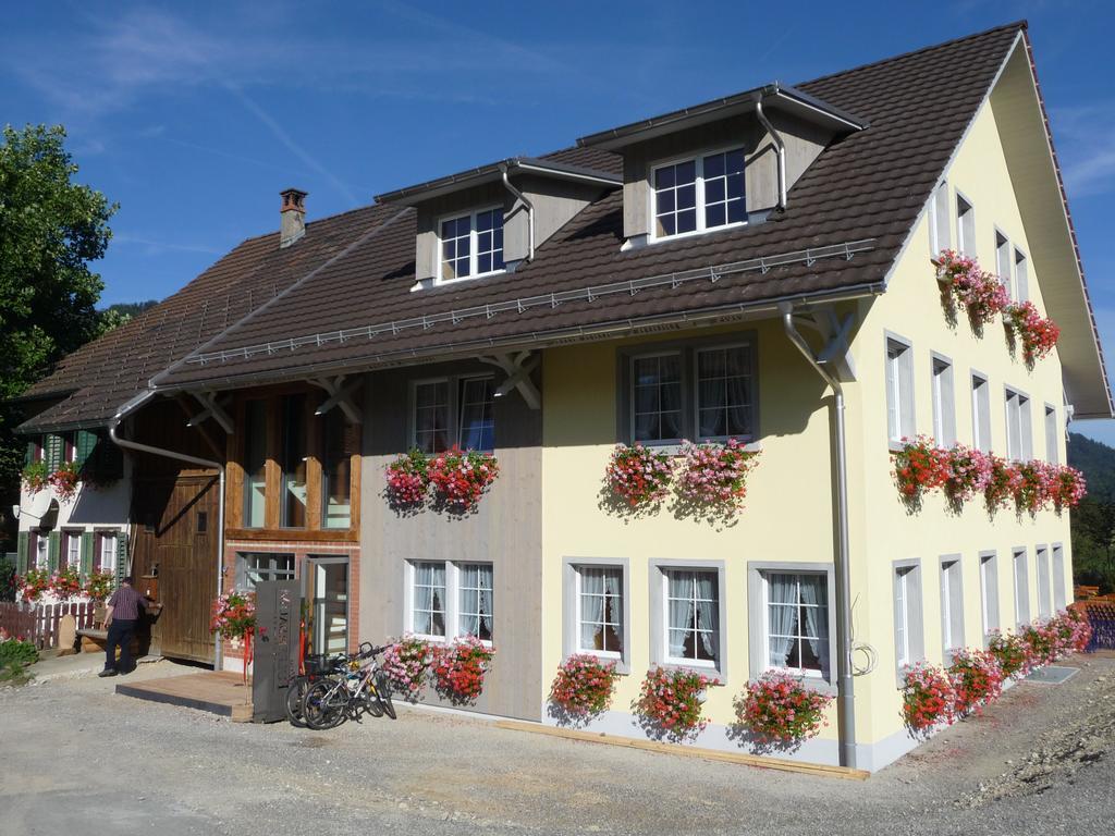 Gastehaus Zum Tulpenbaum Acomodação com café da manhã Turbenthal Exterior foto